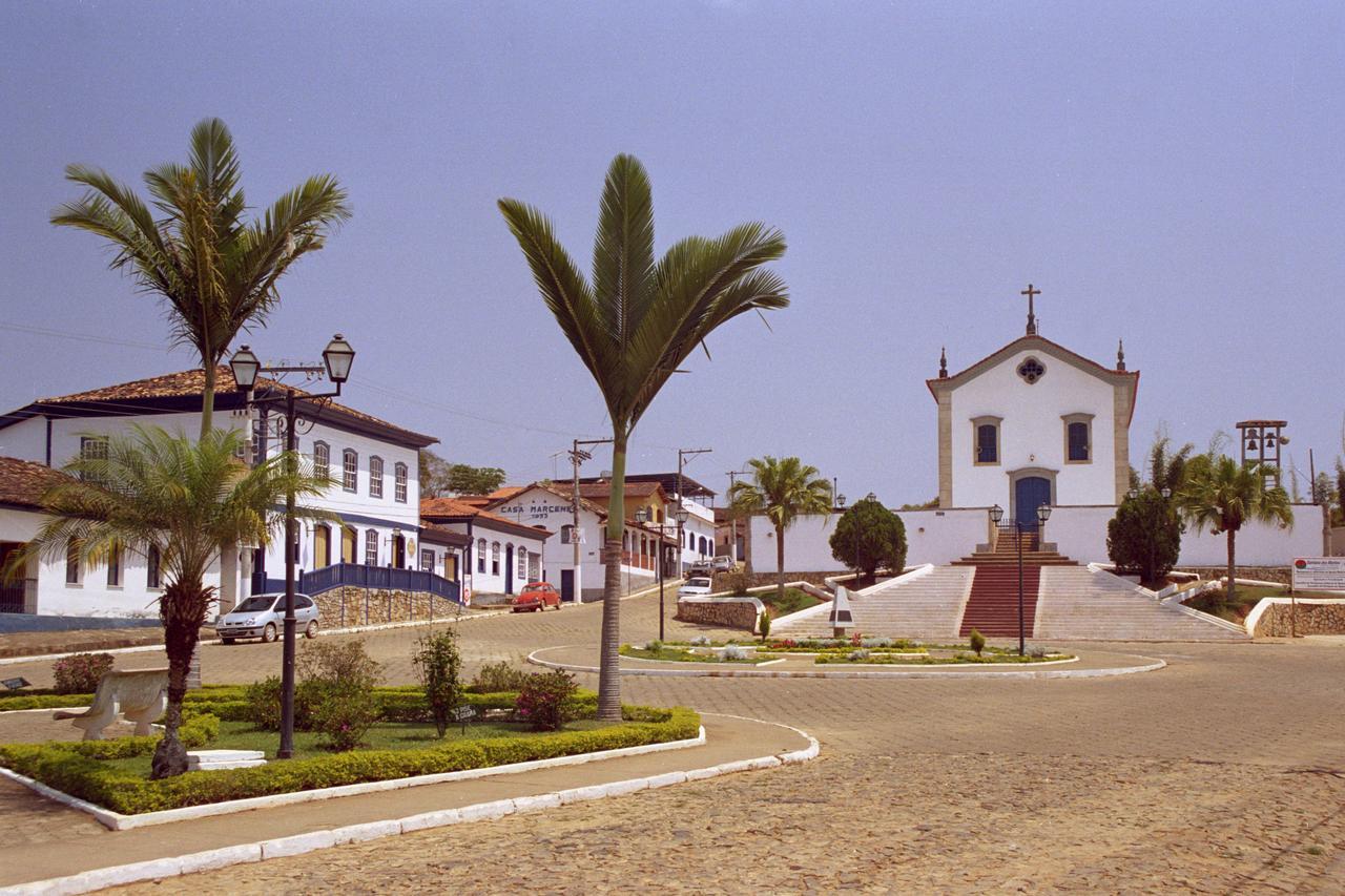 Hotel Solar Dos Montes Santana dos Montes Exterior photo
